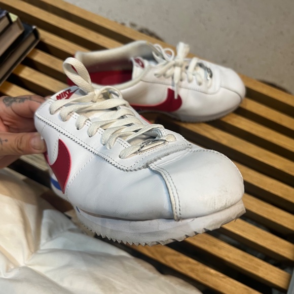 SOLD NIKE Cortez SIZE 8 M/ 10 W - Picture 5 of 12